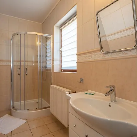 Dom Mysliwski Σαλέ